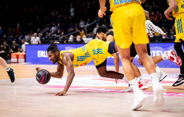 仅让巴萨球 仅让巴萨球