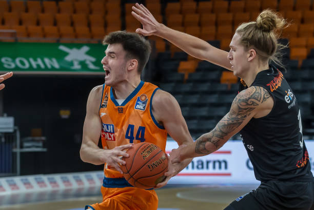 别注重体能 别注重体能